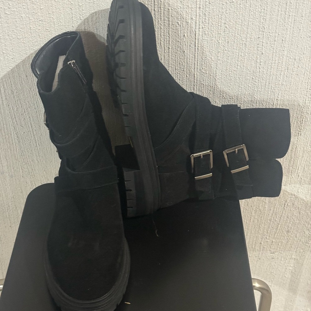 Vince Camuto Belisha 2 Black Suede Side Zipper Moto Biker Boots Size9